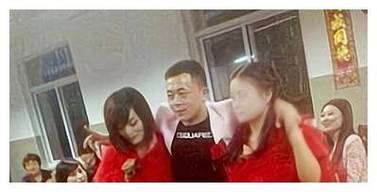 岳女二人名器共侍一夫的出处
