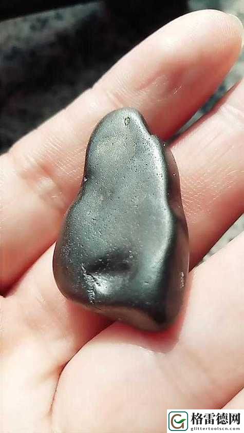  有一根又黑又硬的“秘密”