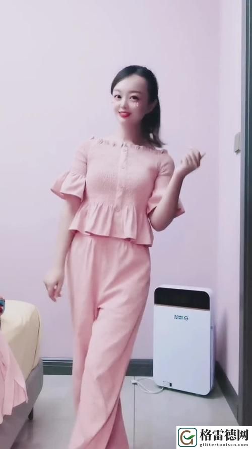  探索“嫩bbb槡bbbb槡bbbb”的独特魅力与沧桑变化