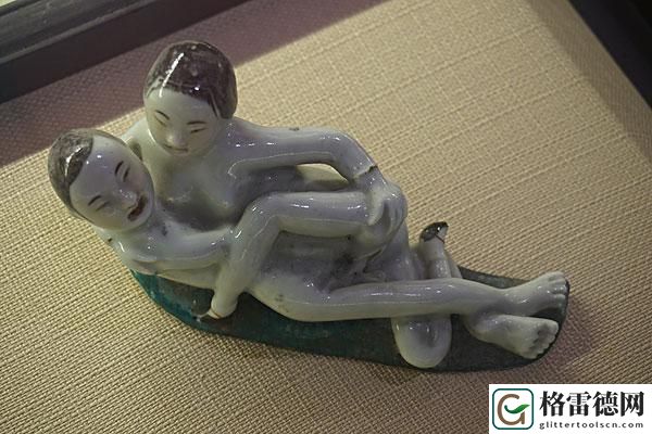 在探索性一交一乱一精一品中寻找自我