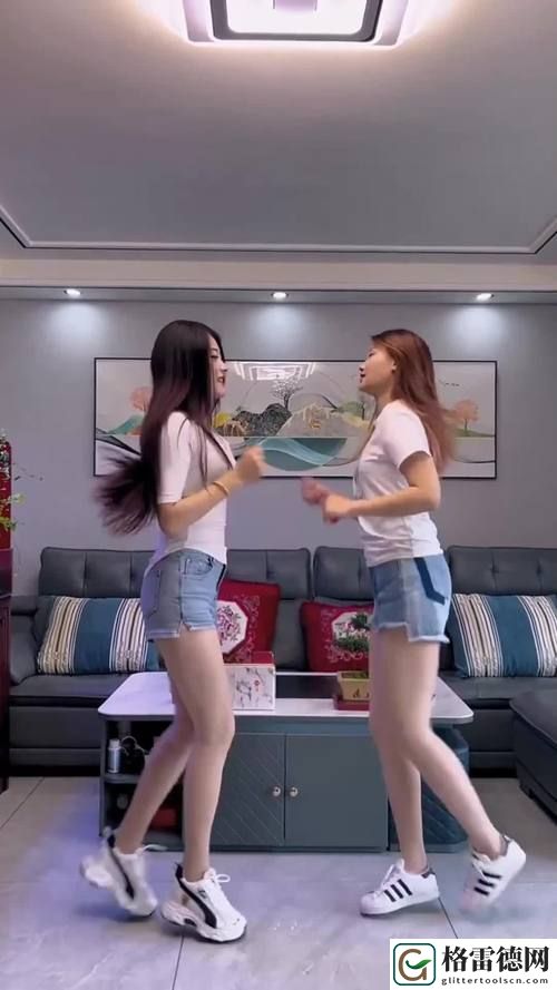 畅享姐妹情深，《姐妹双飞免费观看国语》带你领略青春的美好
