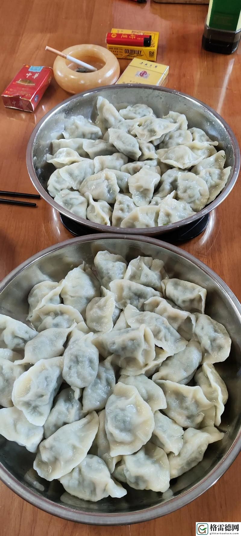  江教授的日常生活肉馅水饺：温暖味道中的故事