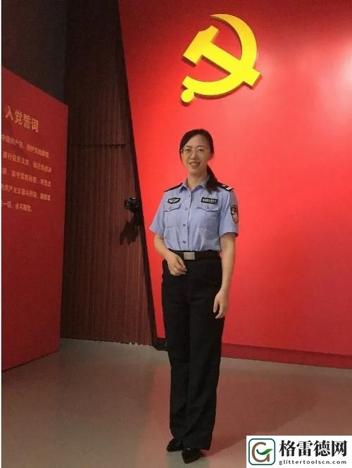  探寻“警花妈妈雪白浑圆的背景资料”的背后故事